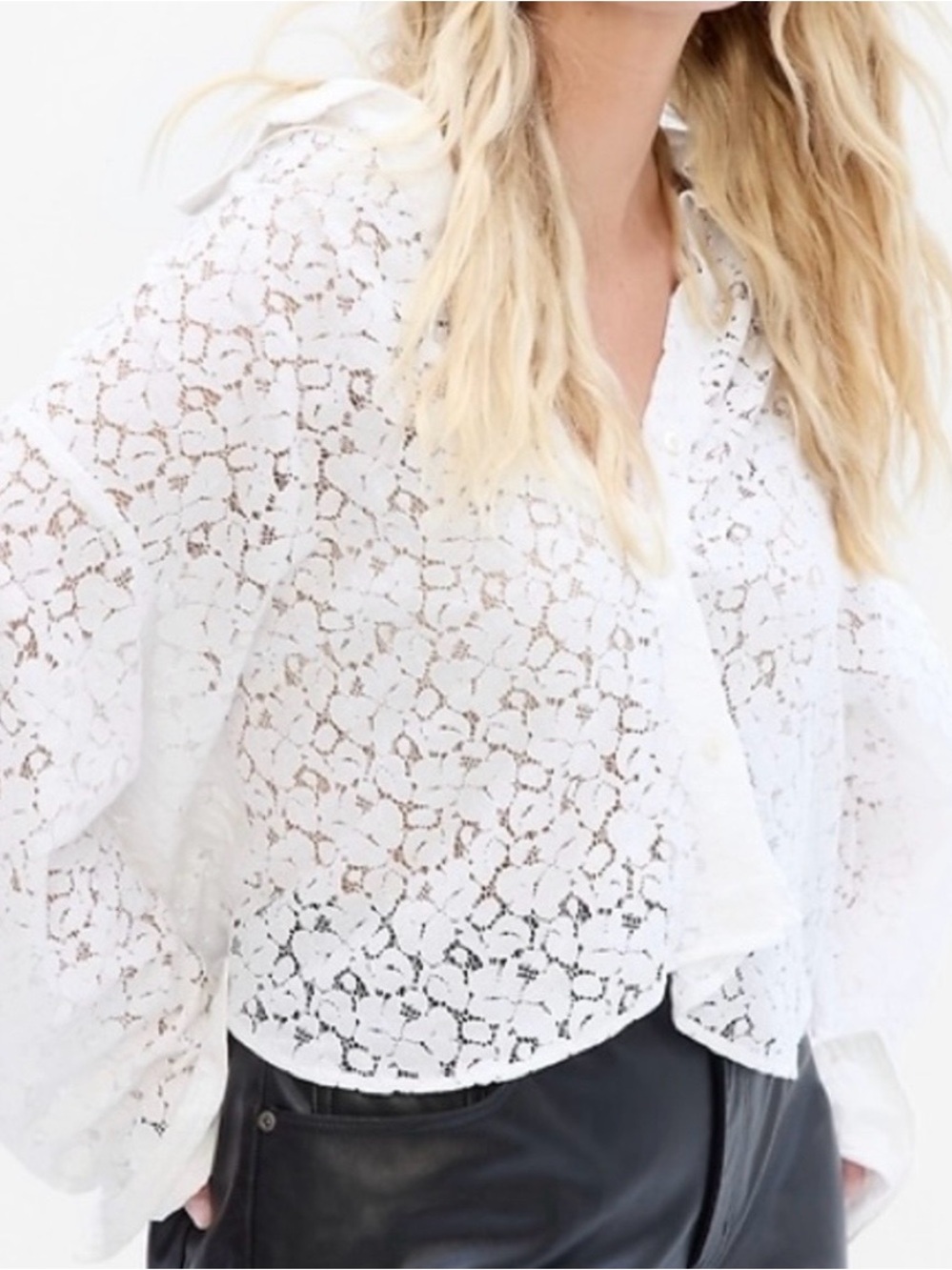 GAP White Lace Cropped Button-Up Shirt Size Medium Size Medium - Picture 3 of 4